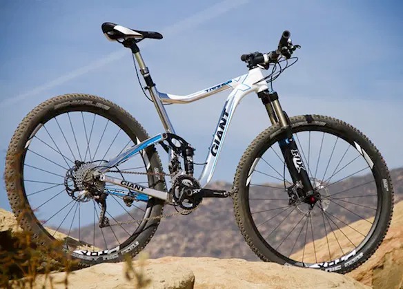 Tu-Giant-Shimano-Maxxis-den-Continental-cac-thuong-hieu-quoc-te-dong-hanh-cung-Vong-Xanh-tai-Viet-Nam-01